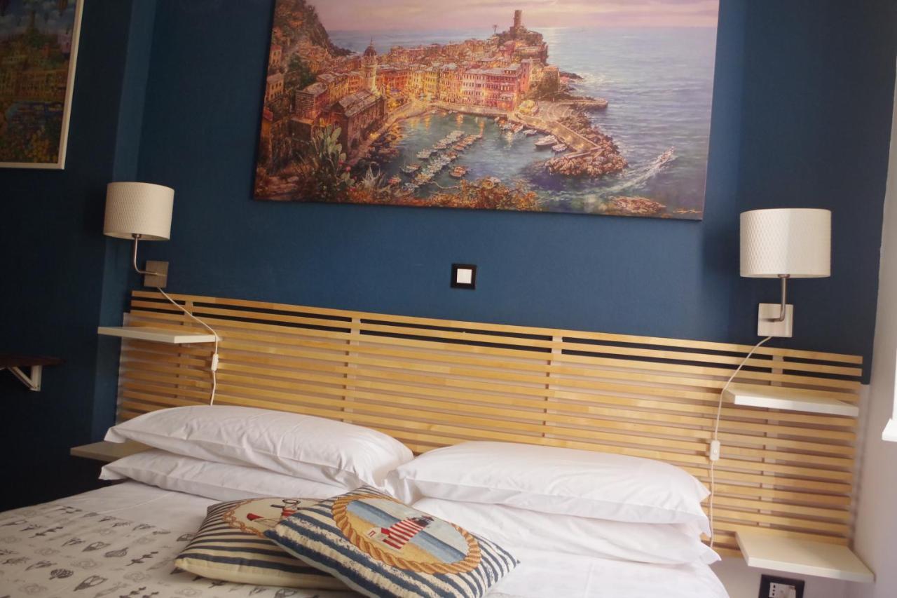 Ca Du Grifun Hotell Vernazza Exteriör bild