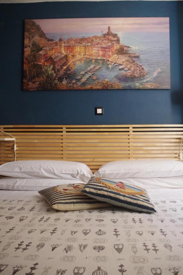 Ca Du Grifun Hotell Vernazza Exteriör bild